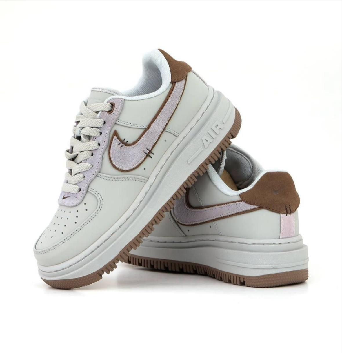 Nike Air Force 1 Luxe (Rep)